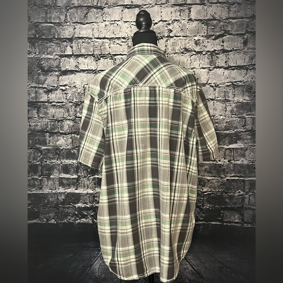 Warehouse One Shirt - Picture 4 of 5